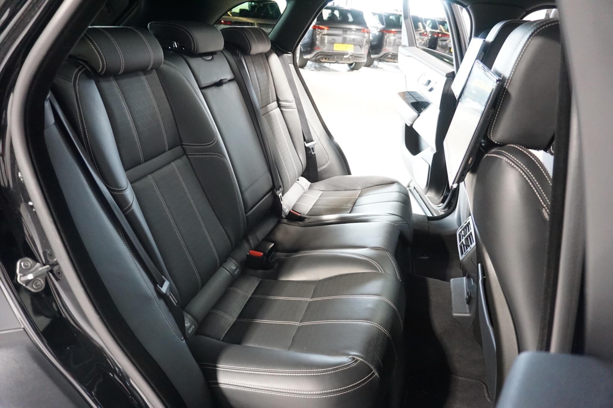 Land Rover Range Rover Velar 3.0 SD6 V6 R-Dynamic HSE SUV 5dr Diesel Auto 4WD Euro 6 (s/s) (300 ps)